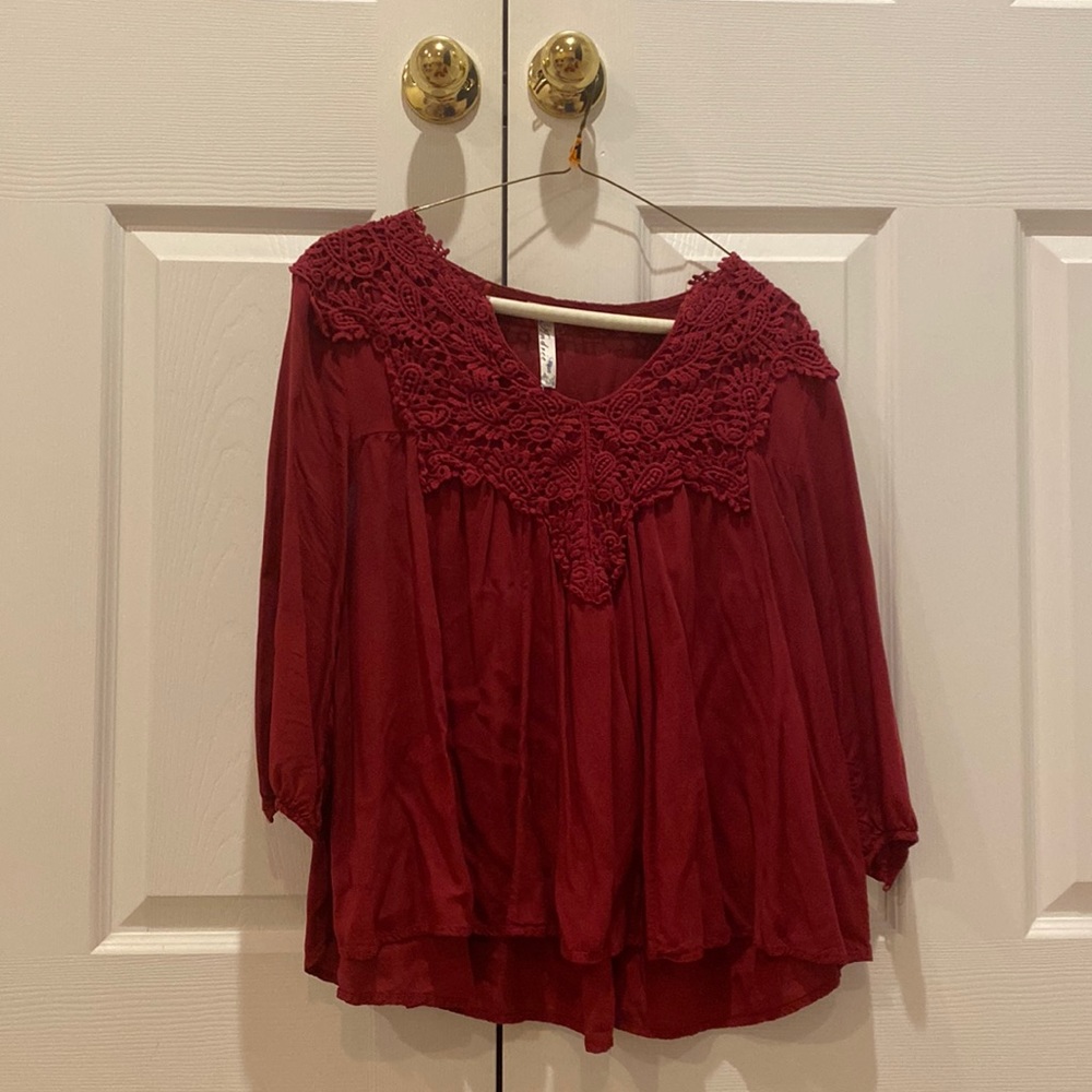 Maroon, elegant blouse. Size medium.